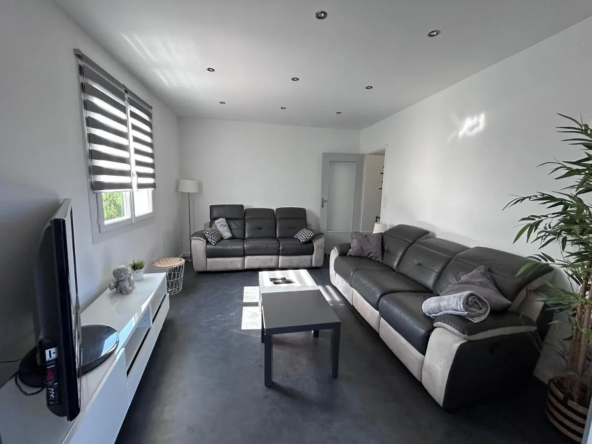 Apartment Superbe Appartement Dans Villa Saint-Laurent-du-Var